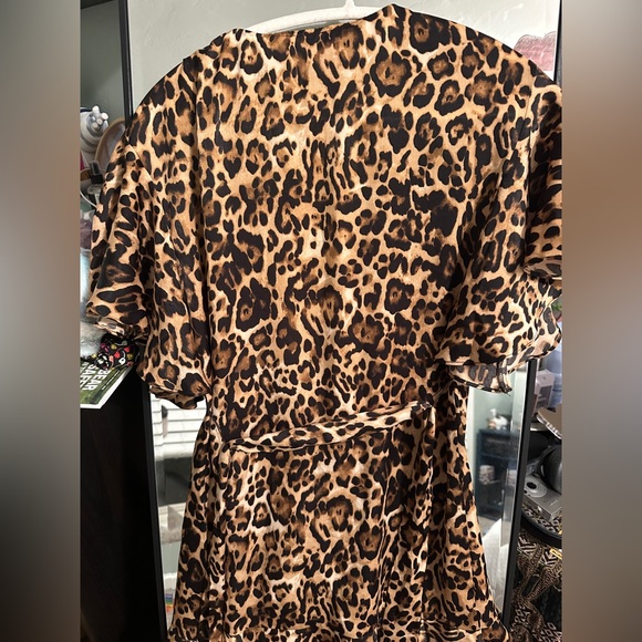NWT BB Dakota Wild Card Animal Print Wrap Ruffle Dress - Picture 12 of 15